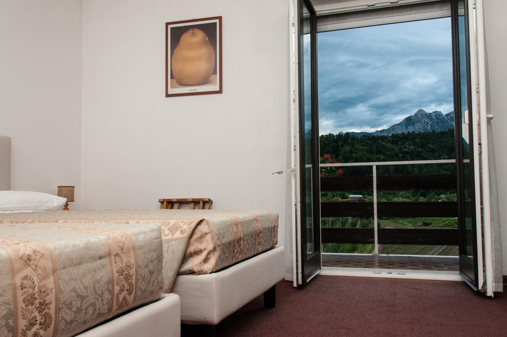 Hotel Dolomiti Levico Terme Exterior photo